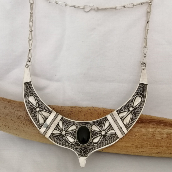Exquisite Handmade Silver Tribal Necklace: Celebrate Tuareg, Berber, and Amazigh Artistry