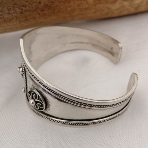 Handmade Silversmith Bracelet: Embrace Moroccan Berber Jewelry and Tribal Traditions